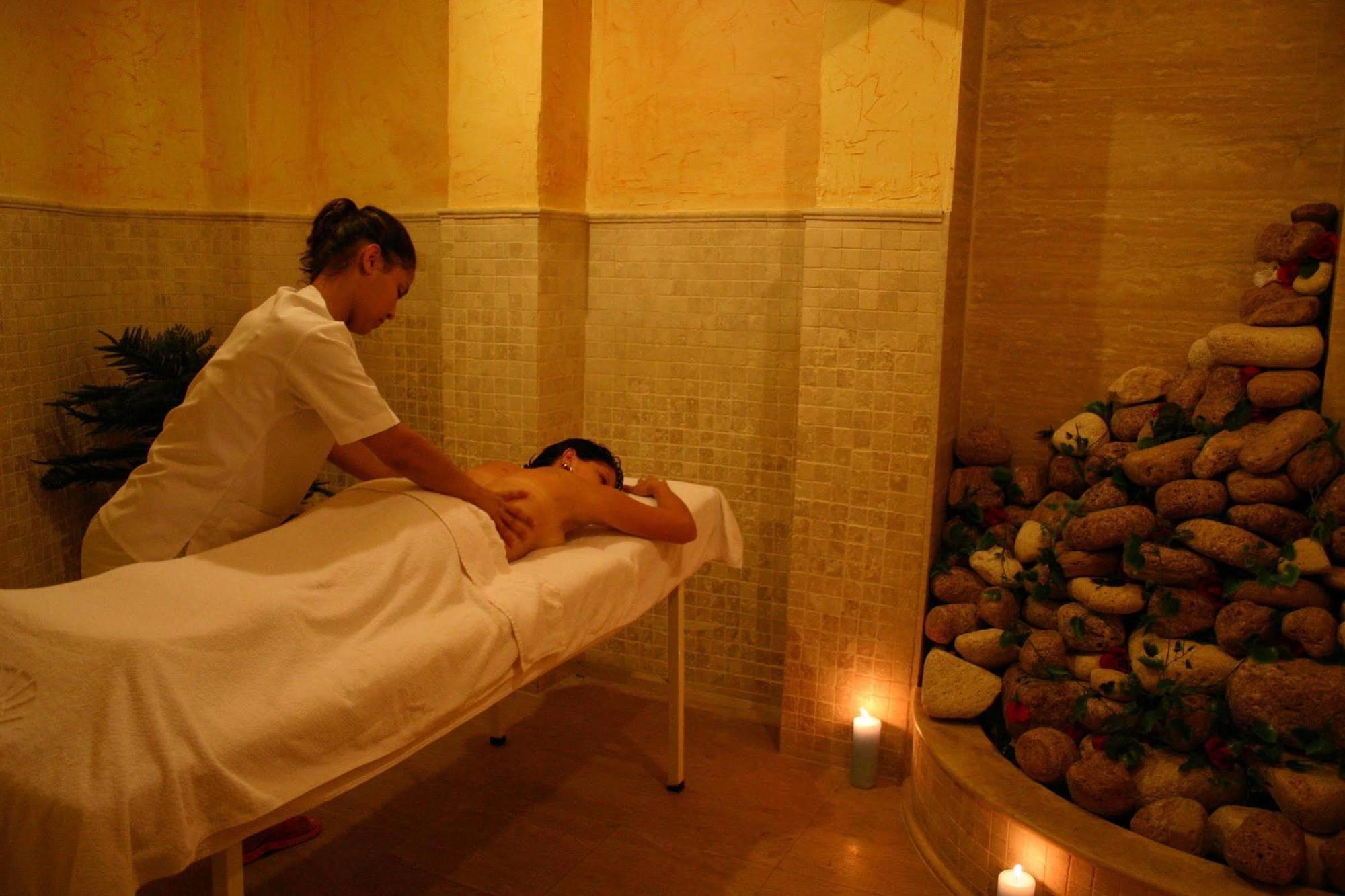 Hotel By Karaaslan Inn Kuşadası Ngoại thất bức ảnh